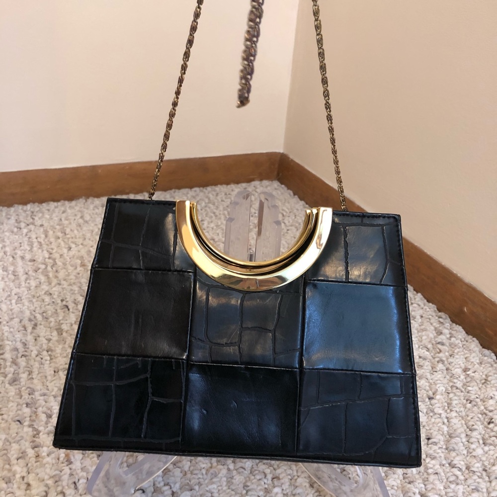 Wild Rose black leather hand bag. - Picture 3 of 7